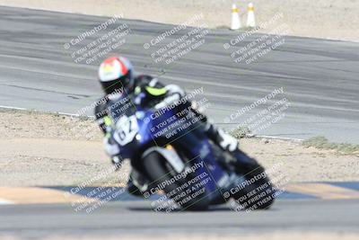 media/Oct-05-2025-CVMA (Sun) [[beeef4f201]]/Race 10-Formula Lightweight Twins Shootout/